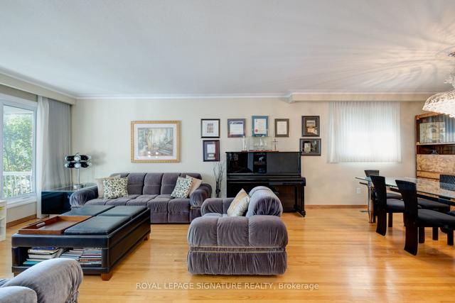 64 Patrick Blvd, House detached with 3 bedrooms, 3 bathrooms and 4 parking in Toronto ON | Image 25