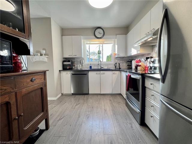 14 - 65 Dorchester Boulevard, House attached with 3 bedrooms, 1 bathrooms and null parking in St. Catharines ON | Image 15