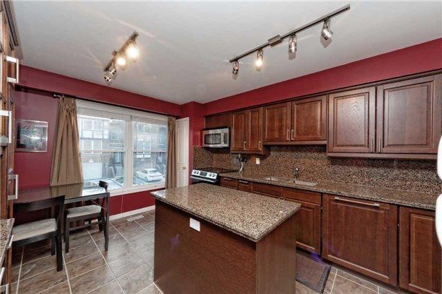 362 Simonston Blvd, Townhouse with 3 bedrooms, 3 bathrooms and null parking in Markham ON | Image 8