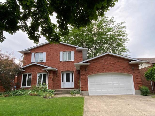 39 Tanera Cres, House detached with 3 bedrooms, 2 bathrooms and 6 parking in St. Catharines ON | Image 2