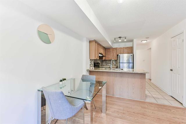 255 - 316 John St, Townhouse with 2 bedrooms, 2 bathrooms and 1 parking in Markham ON | Image 2