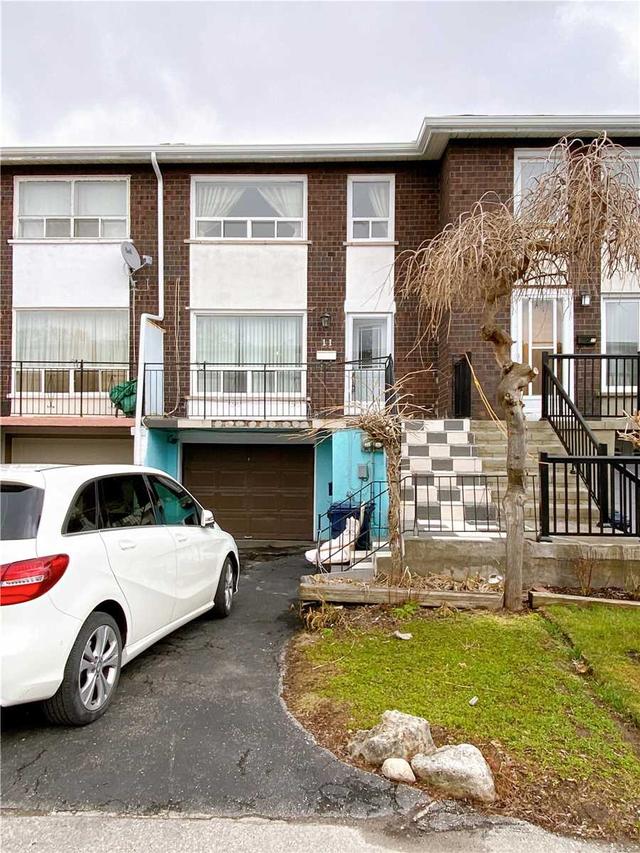 11 San Carmelo Way, Townhouse with 3 bedrooms, 3 bathrooms and 3 parking in Toronto ON | Image 1
