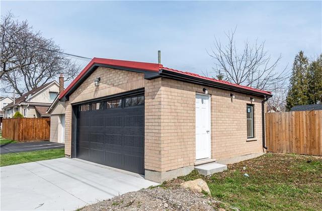 49 Cameron Avenue N, House detached with 3 bedrooms, 1 bathrooms and 2 parking in Hamilton ON | Image 6