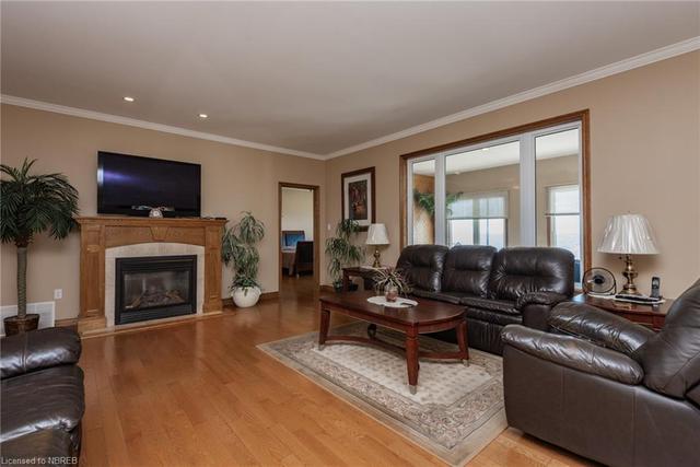 645 Memorial Drive, House detached with 4 bedrooms, 3 bathrooms and 8 parking in North Bay ON | Image 48