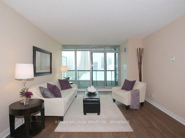 3302 - 81 Navy Wharf Crt, Condo with 1 bedrooms, 1 bathrooms and 1 parking in Toronto ON | Image 4