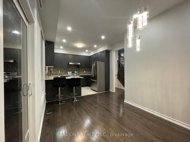 138 Maria Rd, House semidetached with 3 bedrooms, 3 bathrooms and 3 parking in Markham ON | Image 18