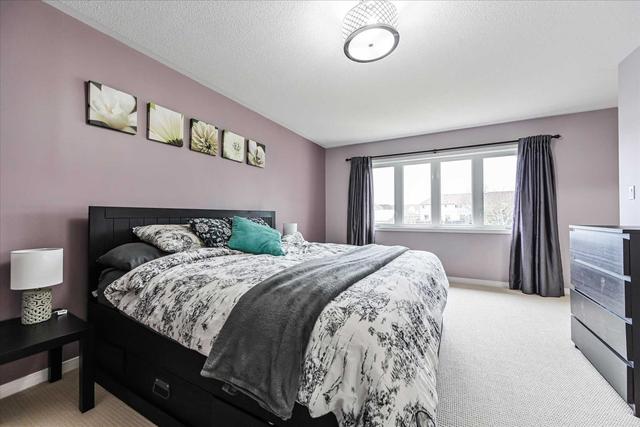 1388 Tall Pine Crt, House detached with 4 bedrooms, 3 bathrooms and 6 parking in Oshawa ON | Image 16