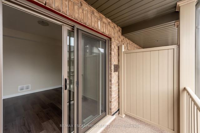 5 - 27 Rachel Dr, House attached with 2 bedrooms, 2 bathrooms and 2 parking in Hamilton ON | Image 35