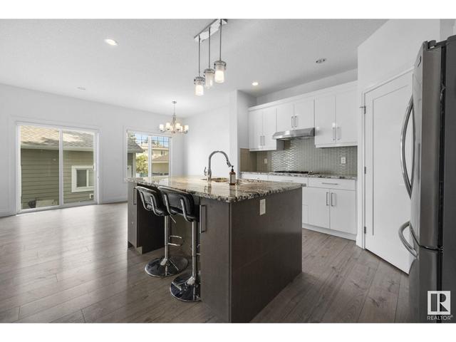 9356 73 Av Nw, House semidetached with 6 bedrooms, 4 bathrooms and 2 parking in Edmonton AB | Image 10