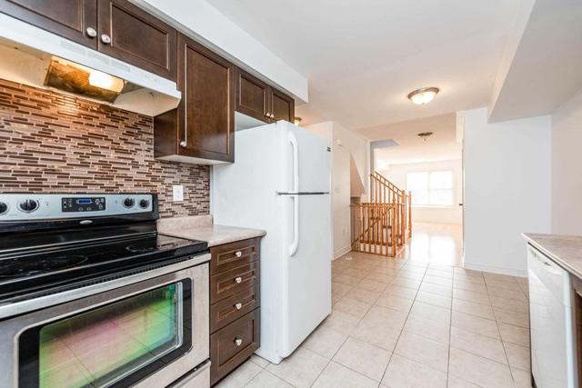25 - 31 Battalion Rd, Townhouse with 2 bedrooms, 3 bathrooms and 1 parking in Brampton ON | Image 4