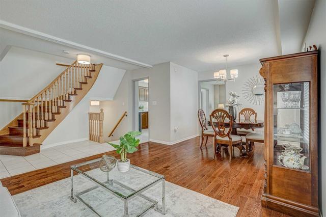 2821 Cartwright Cres, House detached with 4 bedrooms, 3 bathrooms and 4 parking in Mississauga ON | Image 33