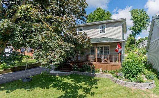 25 Cobblehill Rd, House detached with 3 bedrooms, 3 bathrooms and 7 parking in Halton Hills ON | Image 1