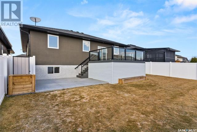 638 Aspen Crescent, House detached with 3 bedrooms, 3 bathrooms and null parking in Pilot Butte SK | Image 38