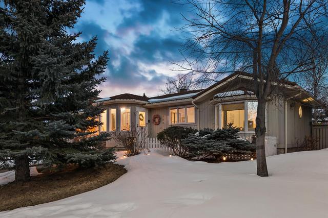 398 Wildwood Drive Sw, House detached with 3 bedrooms, 3 bathrooms and 2 parking in Calgary AB | Image 38