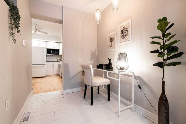 80a Curzon St, House semidetached with 2 bedrooms, 1 bathrooms and 0 parking in Toronto ON | Image 22