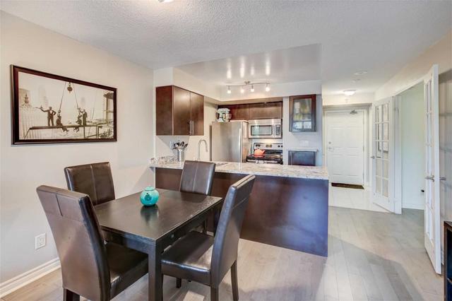 306 - 19 Barberry Pl, Condo with 1 bedrooms, 2 bathrooms and 1 parking in Toronto ON | Image 2