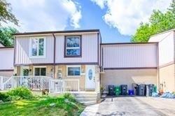 34 Jacob Sq, House attached with 3 bedrooms, 2 bathrooms and 3 parking in Brampton ON | Image 1