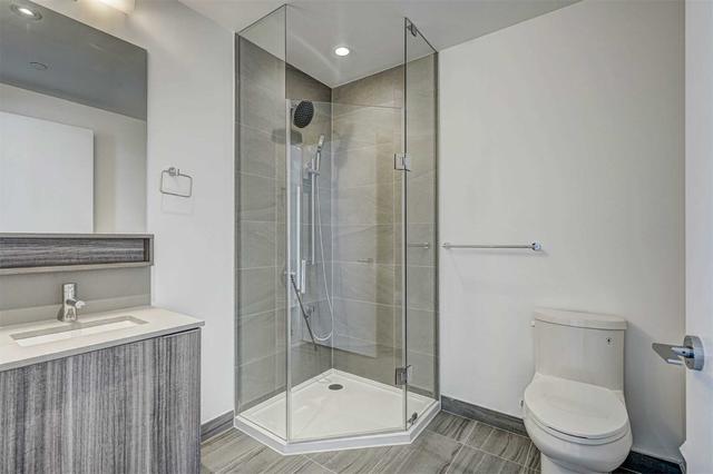 4910 - 5 Buttermill Ave, Condo with 2 bedrooms, 2 bathrooms and 134 parking in Vaughan ON | Image 8