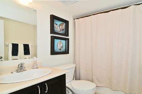 th-18 - 80 Carr St, Townhouse with 2 bedrooms, 2 bathrooms and 1 parking in Toronto ON | Image 7