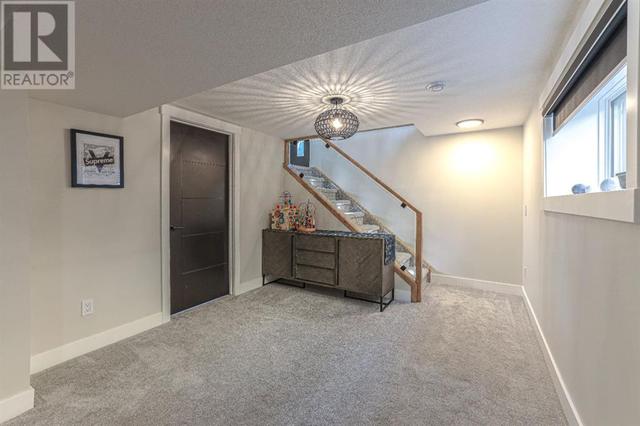 4224 Vauxhall Crescent Nw, House detached with 5 bedrooms, 3 bathrooms and 2 parking in Calgary AB | Image 25