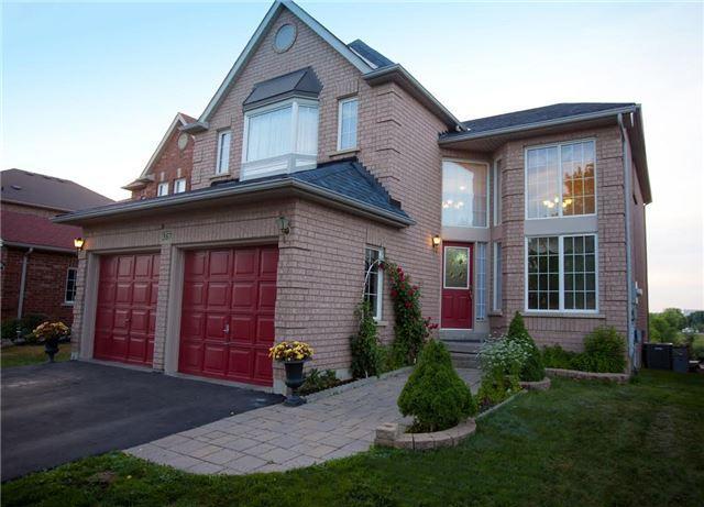 367 Silken Laumann Dr, House detached with 4 bedrooms, 3 bathrooms and 2 parking in Newmarket ON | Image 1