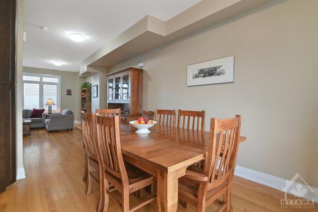 1133 Rockingham Avenue, Townhouse with 2 bedrooms, 3 bathrooms and 2 parking in Ottawa ON | Image 12