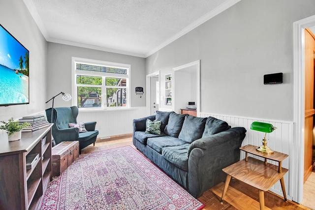 53 East 33rd Street, House detached with 2 bedrooms, 1 bathrooms and 1 parking in Hamilton ON | Image 9