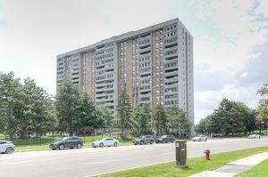 204 - 15 Kensington Rd, Condo with 2 bedrooms, 1 bathrooms and 1 parking in Brampton ON | Image 1