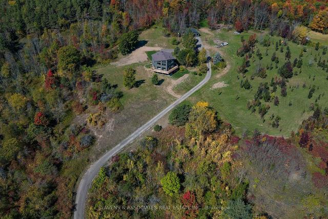 707585 County Rd 21 Rd, House detached with 2 bedrooms, 4 bathrooms and 12 parking in Mulmur ON | Image 7