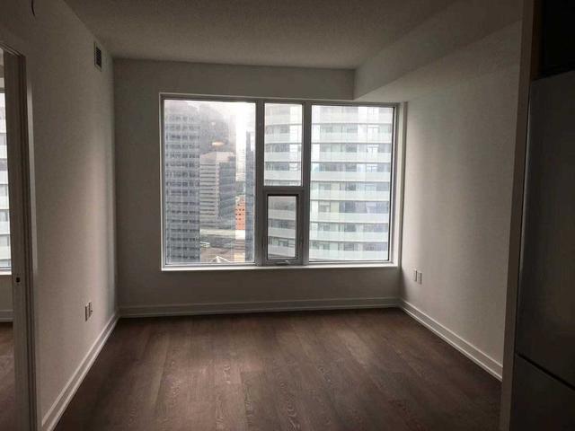 2402 - 10 York St, Condo with 1 bedrooms, 1 bathrooms and 0 parking in Toronto ON | Image 15