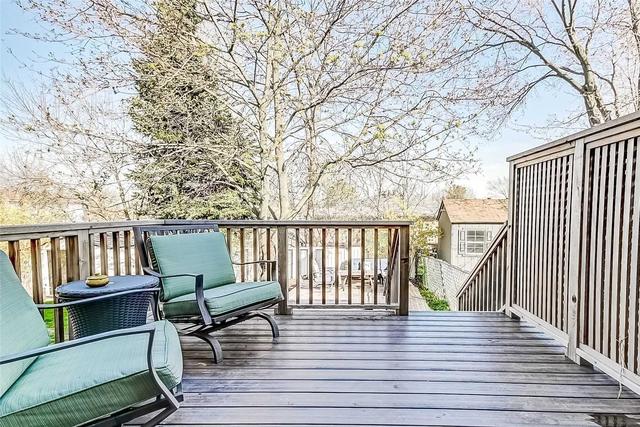 2592 Sherhill Dr S, House semidetached with 3 bedrooms, 4 bathrooms and 6 parking in Mississauga ON | Image 15