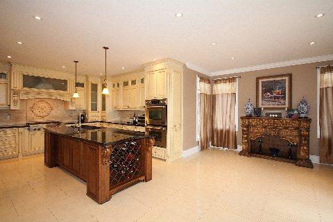 98 Isaiah Dr, House detached with 4 bedrooms, 4 bathrooms and 4 parking in Vaughan ON | Image 8