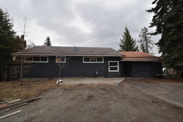 4361 Lakeview Drive, House detached with 3 bedrooms, 2 bathrooms and 3 parking in East Kootenay C BC | Card Image