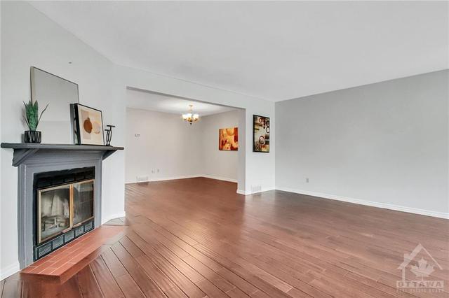 3 Marielle Court, Townhouse with 3 bedrooms, 2 bathrooms and 2 parking in Ottawa ON | Image 9