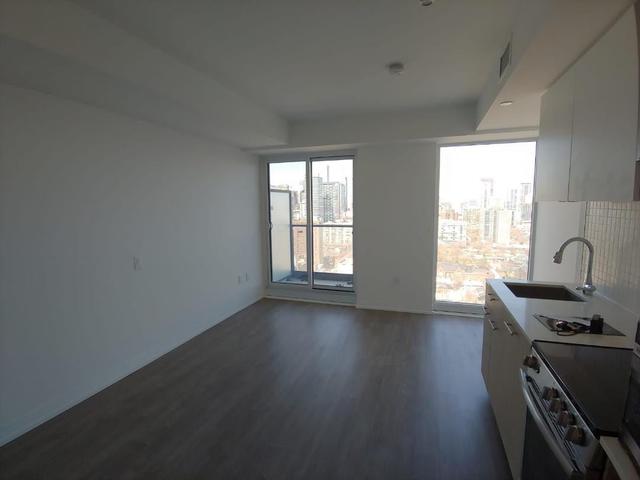 3111 - 251 Jarvis St, Condo with 0 bedrooms, 1 bathrooms and 1 parking in Toronto ON | Image 3