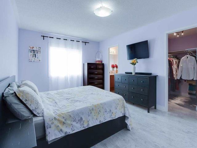 207 Bean Cres, House semidetached with 3 bedrooms, 3 bathrooms and 2 parking in Ajax ON | Image 10