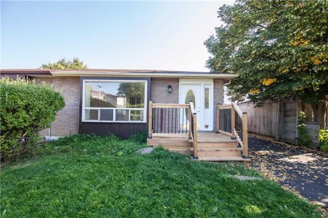 80 Glenmmore Cres, House semidetached with 3 bedrooms, 2 bathrooms and 4 parking in Brampton ON | Image 3