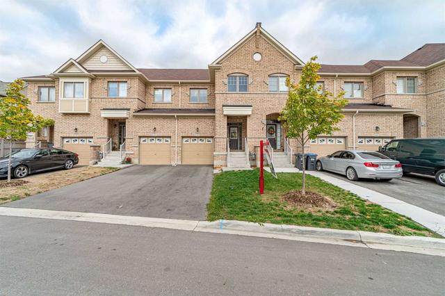 59 Davenfield Circ, House attached with 4 bedrooms, 3 bathrooms and 3 parking in Brampton ON | Image 12