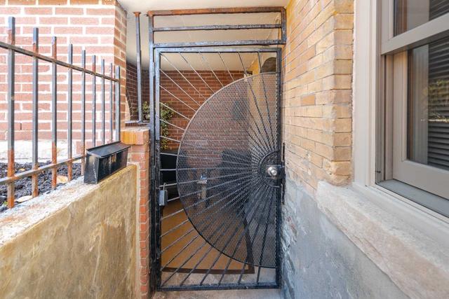 94b Beverley St, Townhouse with 2 bedrooms, 1 bathrooms and 0 parking in Toronto ON | Image 16
