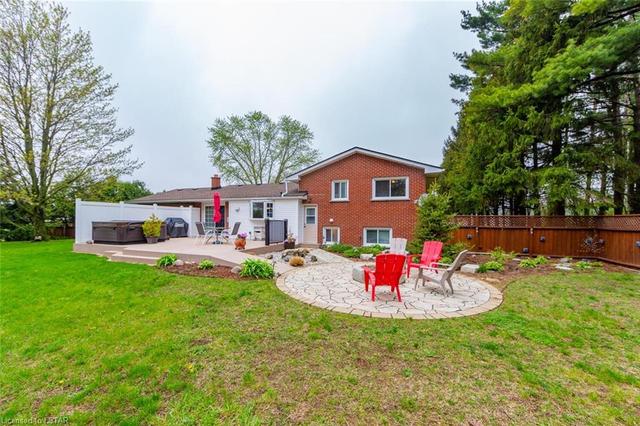 9351 Glendon Drive, House detached with 4 bedrooms, 2 bathrooms and 9 parking in Strathroy Caradoc ON | Image 12
