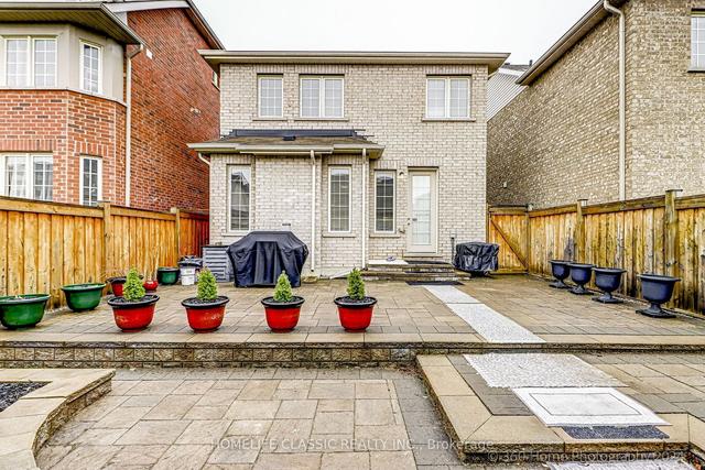 30 Vinod Rd, House detached with 3 bedrooms, 3 bathrooms and 4 parking in Markham ON | Image 7