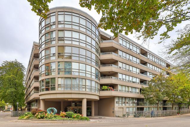 405 - 18 Lower Village Gate, Condo with 2 bedrooms, 2 bathrooms and 2 parking in Toronto ON | Image 1