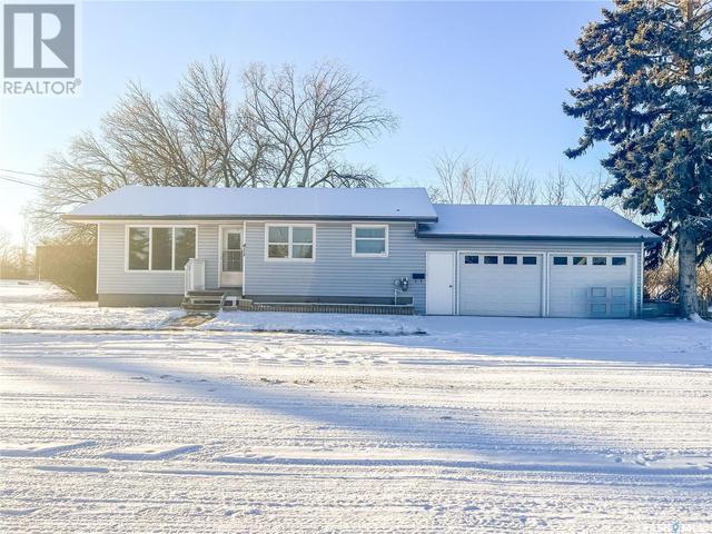 411 4th Street W, House detached with 3 bedrooms, 1 bathrooms and null parking in Allan SK | Image 35