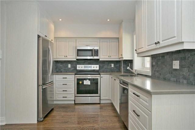 80 Dunington Dr, House detached with 3 bedrooms, 4 bathrooms and 4 parking in Toronto ON | Image 7