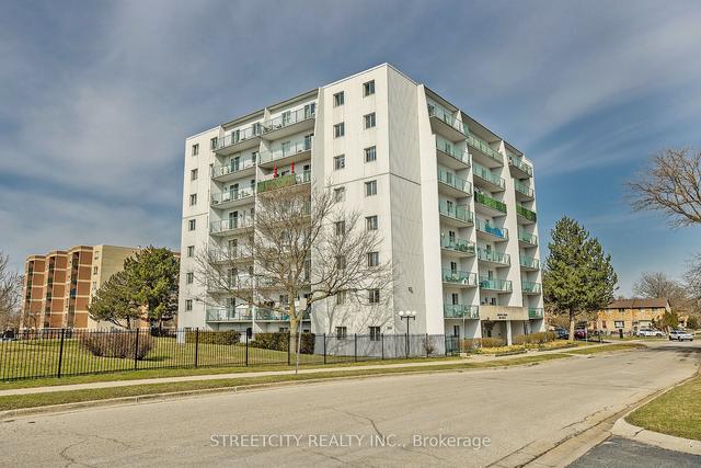 701 - 986 Huron St, Condo with 2 bedrooms, 1 bathrooms and 1 parking in London ON | Image 12