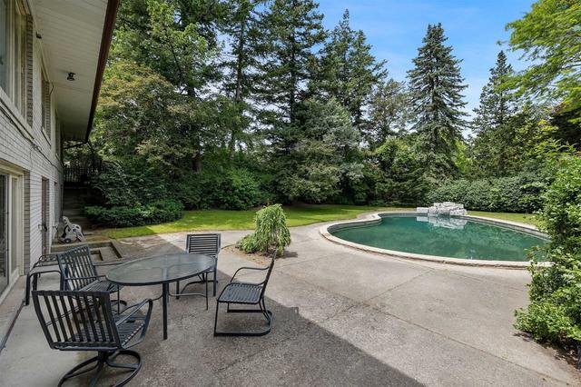 82 Edenbridge Dr, House detached with 6 bedrooms, 4 bathrooms and 12 parking in Toronto ON | Image 32