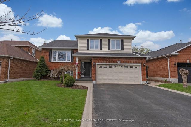 37 Orchard Park Dr, House detached with 3 bedrooms, 3 bathrooms and 6 parking in Clarington ON | Image 1