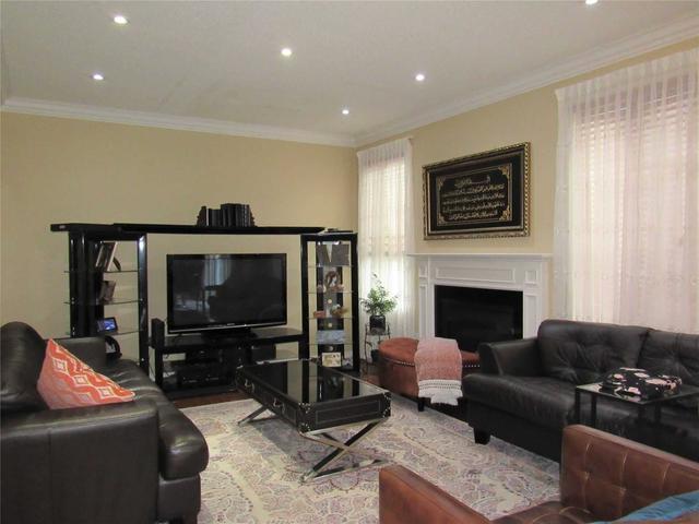 103 South Belair Dr, House detached with 4 bedrooms, 4 bathrooms and 6 parking in Vaughan ON | Image 38