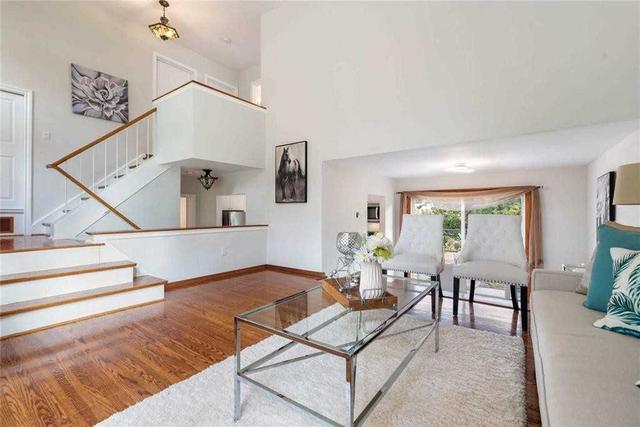 49 North Hills Terr, House detached with 3 bedrooms, 2 bathrooms and 3 parking in Toronto ON | Image 12
