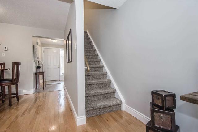 36 - 539 Willow Rd, Townhouse with 3 bedrooms, 2 bathrooms and 1 parking in Guelph ON | Image 13